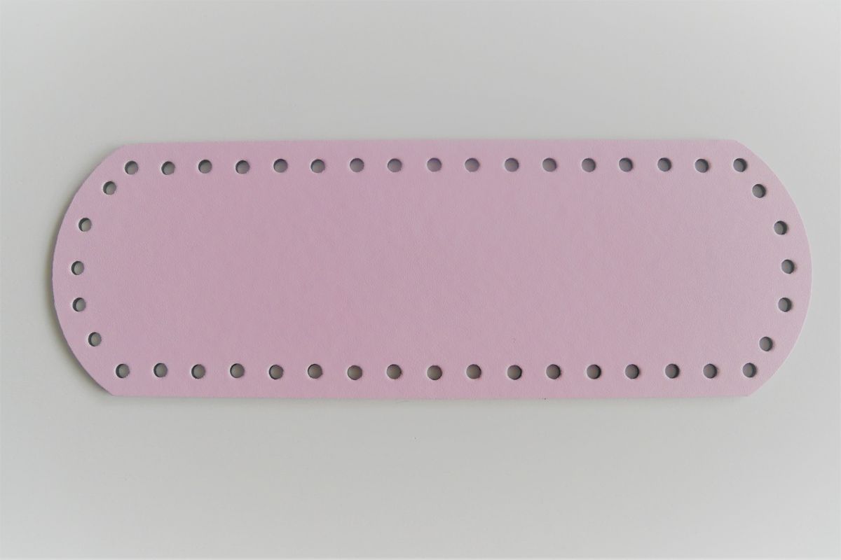 Dno do torebki z eko skóry listonoszki owalne jasno różowe  - 8x24 cm ( 18 )