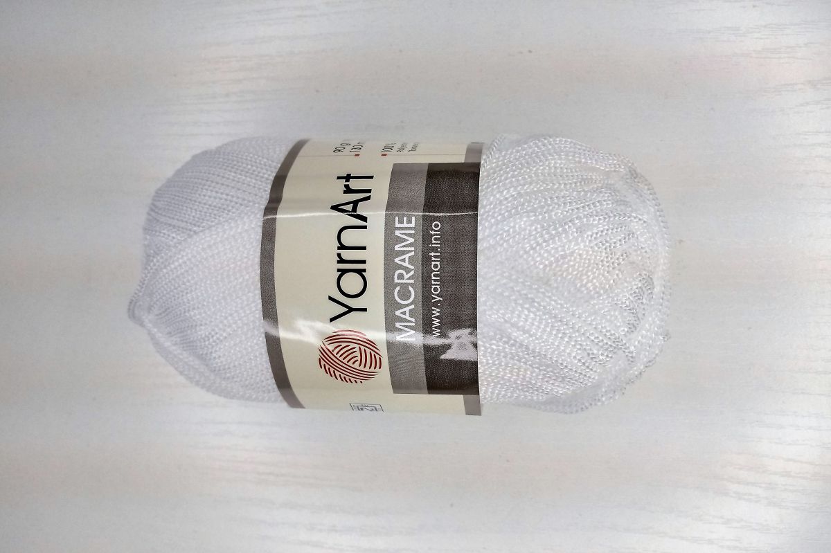 Sznurek do torebek  YarnArt Macrame 1,5 mm -154 (biały)