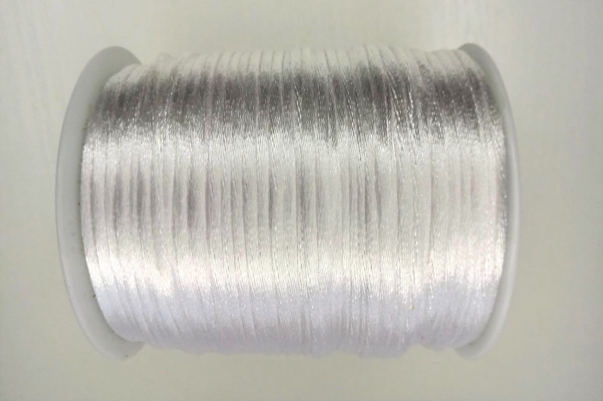 Sznurek satynowy 2 mm -101 (biały)