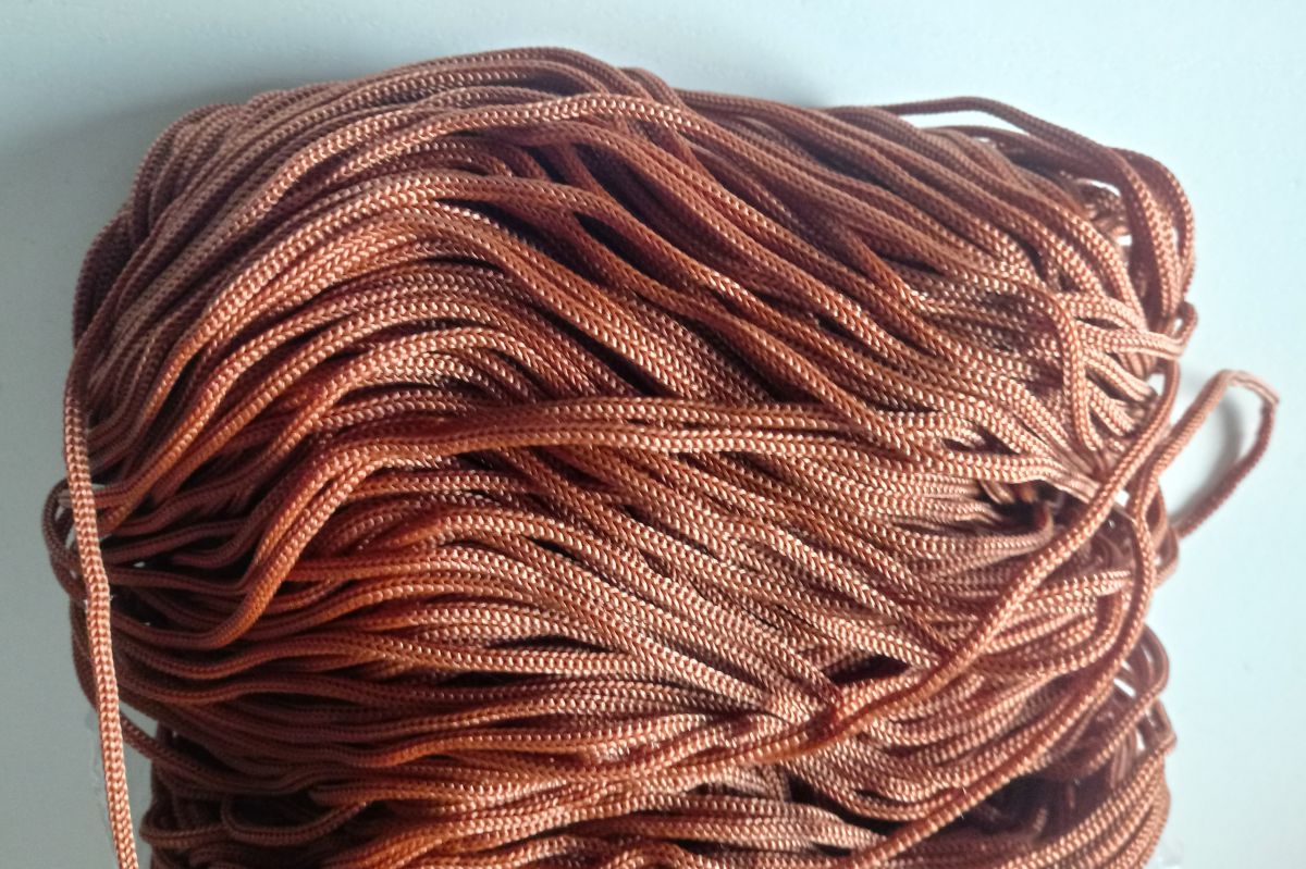 Sznurek do torebek  SWAN BLACK 500G - rudy " cynamonowy "  ( RUGGINE - 082 )