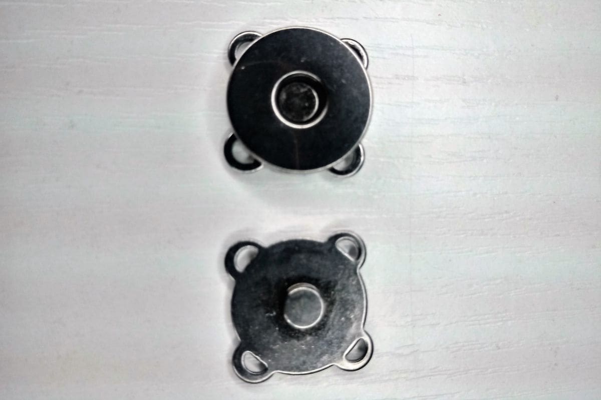 Zapięcie magnetyczne przyszywane czarne - 18mm