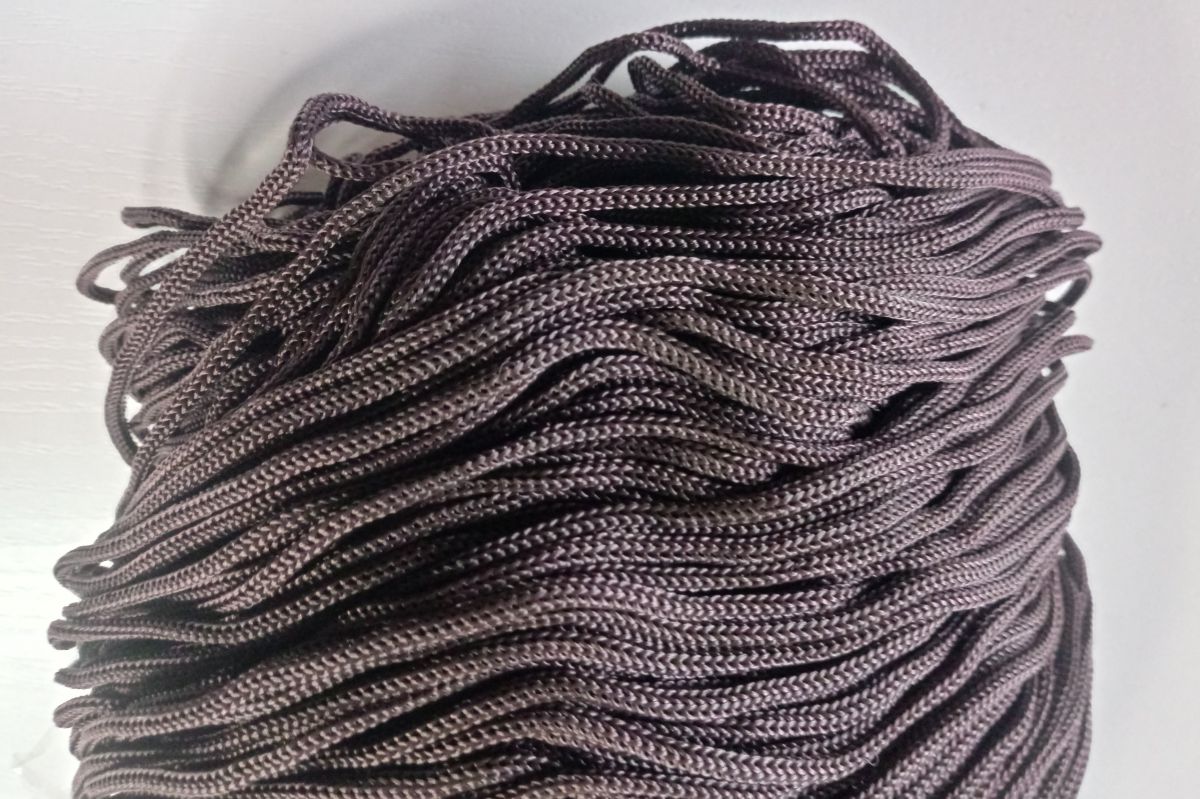 Sznurek do torebek  SWAN BLACK 500G - brązowy " Gorzka czekolada " ( moro - 091 )