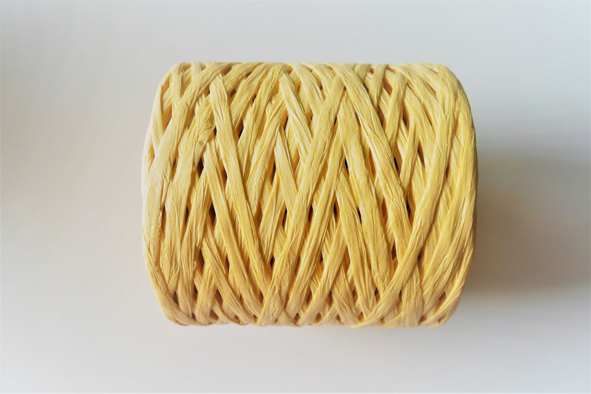 Rafia naturalna 250g - 265m - (żółta )