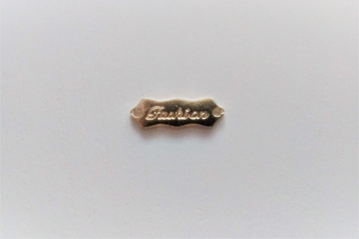 Metka ,naszywka ozdobna FASHION  KOLOR ZŁOTA  - 8 x  25mm