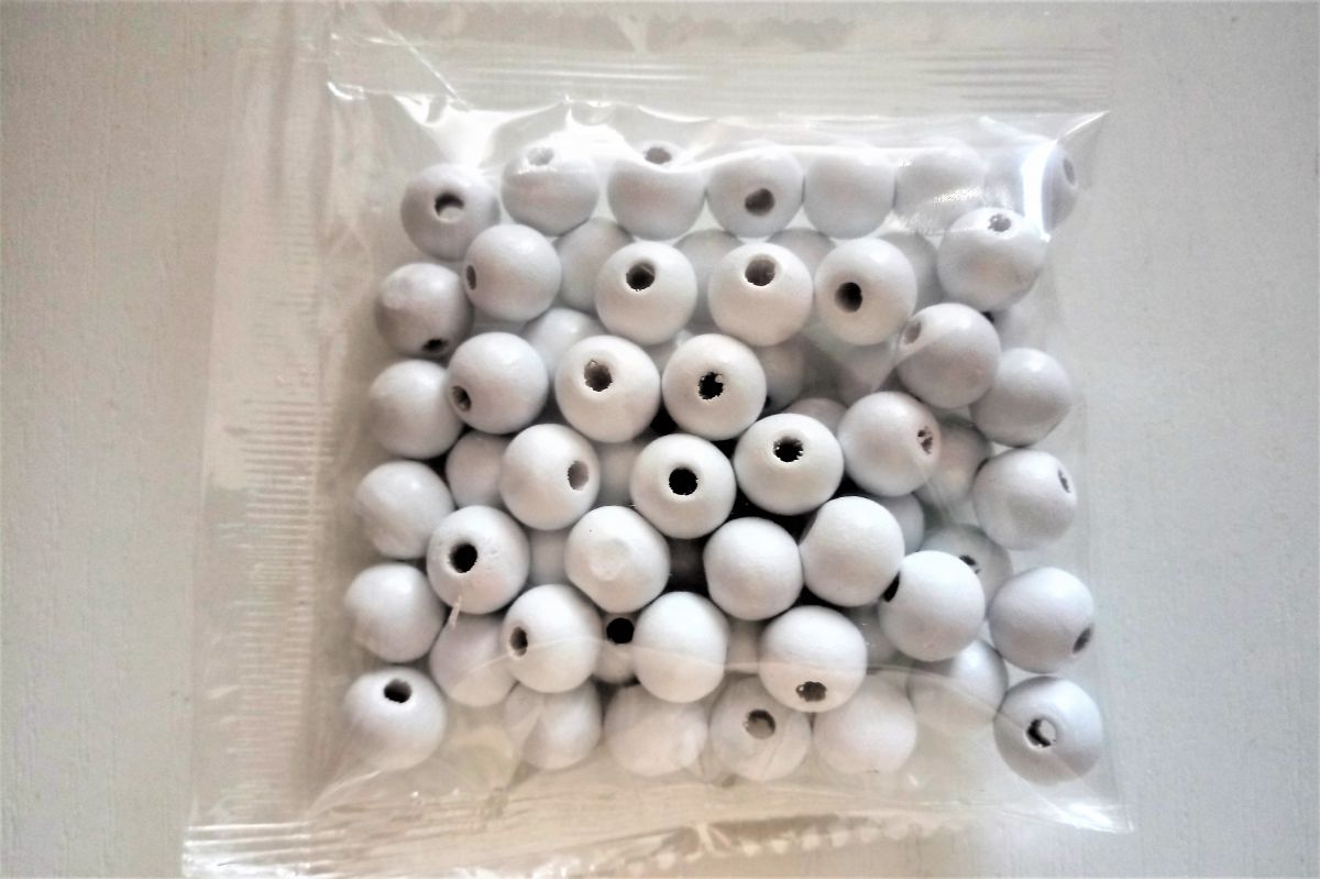 Koraliki drewniane 10mm -białe