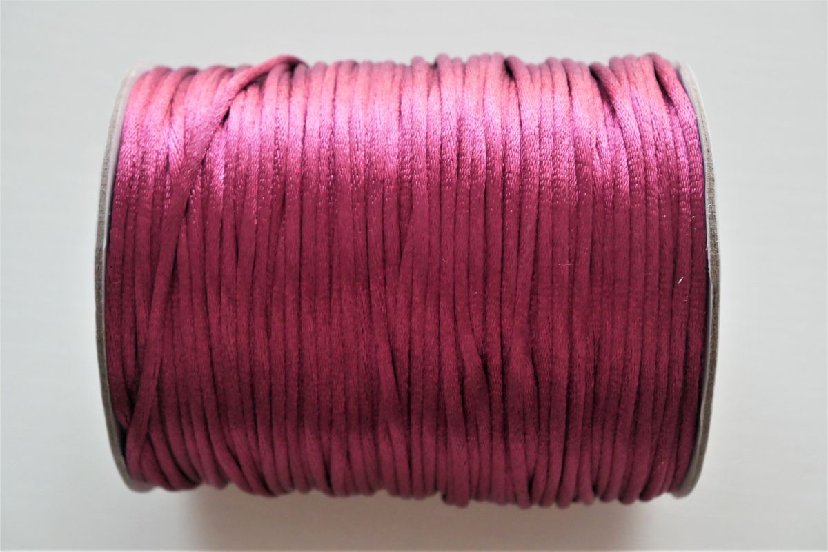 Sznurek satynowy 2 mm -30 (burgund)