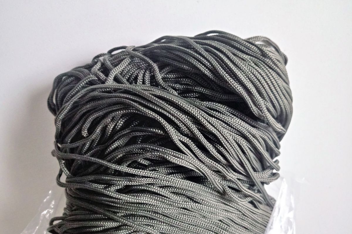 Sznurek do torebek  SWAN BLACK 500G - grafitowy ( fango -012 )