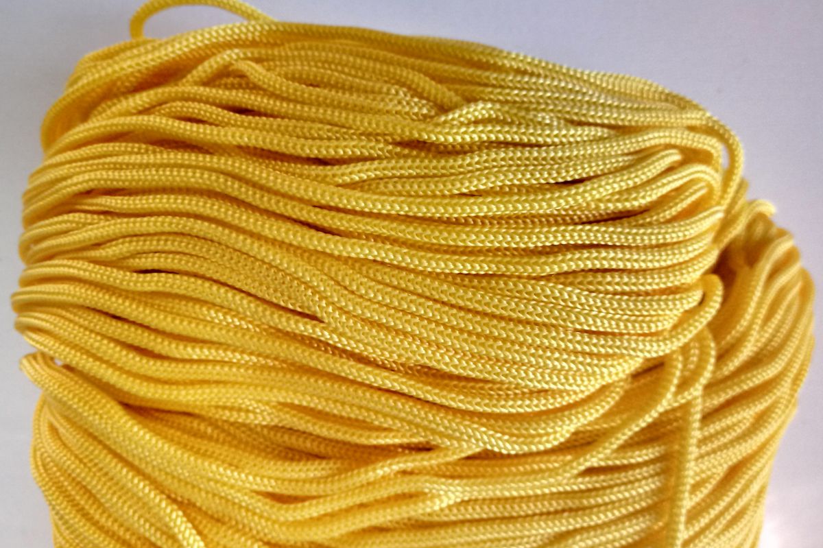 Sznurek do torebek  SWAN BLACK 500G - żółty ( GIALLO - 045 )