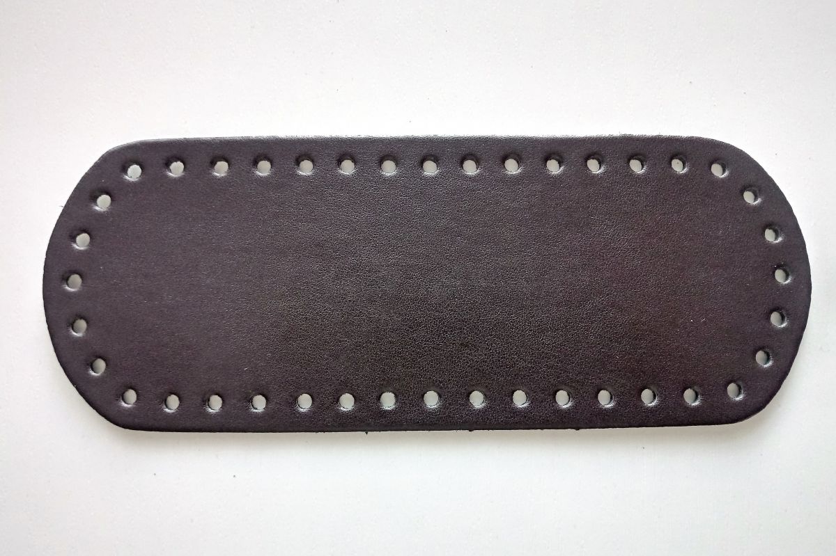 Dno do torebki z eko skóry listonoszki owalne brązowe - 8x21 cm