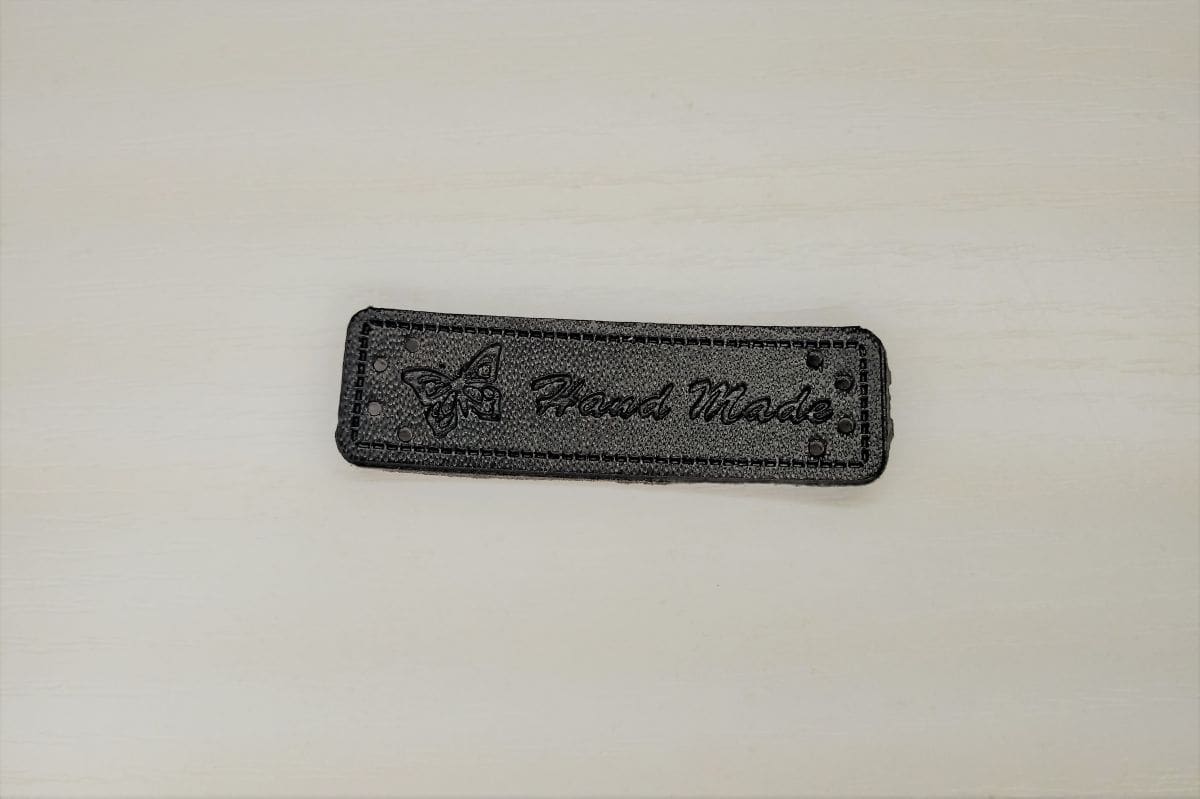 Metka skóropodobna handmade 15x50 mm - czarna