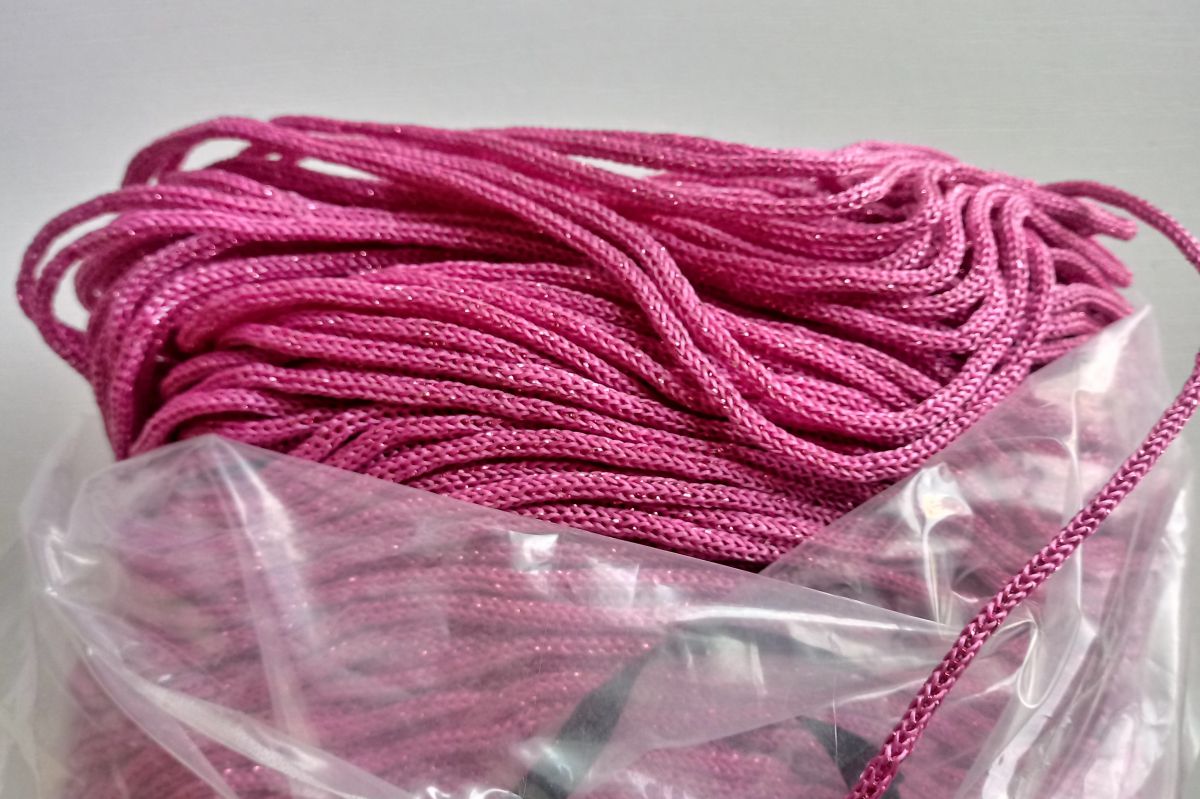 Sznurek do torebek SWAN BLACK GLITTER  500G - (Rosa- rosa  -037)