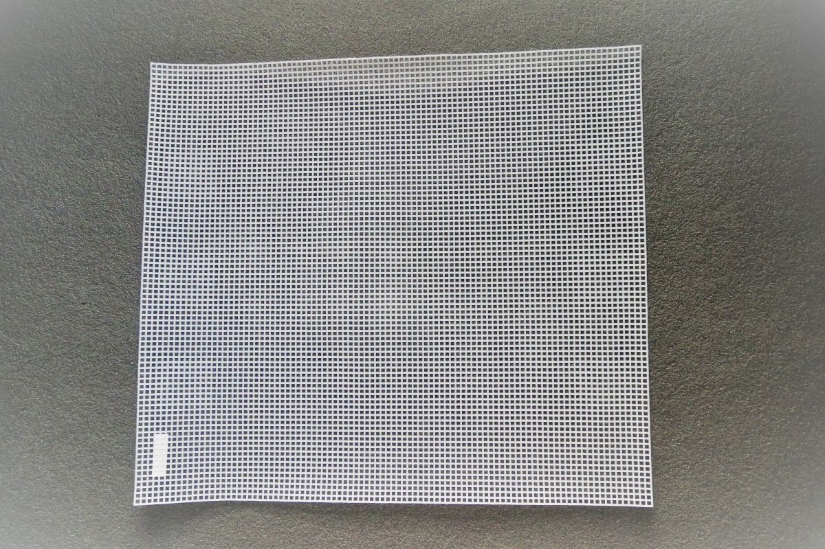 Siatka plastikowa biała - 37 x 41,5 cm